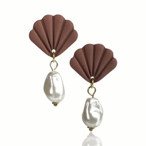 Shell Drop Ohrringe â mit Porzellanperle