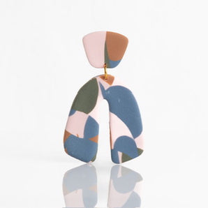 Statement Ohrringe Pastell-Camouflage, handgefertigt, Arch-Style, Multicolor Boho Schmuck, leicht, modern, einzigartig, perfektes Geschenk