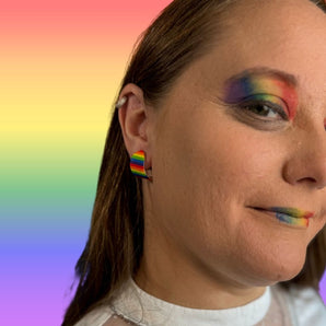 Regenbogen-Ohrstecker, unisex und farbenfroh, perfekt für Pride, CSD, LGBTQ+, Paare und Singles, symbolisiert Toleranz, Liebe und Vielfalt