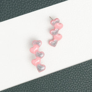 Herz-Ohrstecker Rosa mit Glitzer, ideal für Valentinstag und Abendmode, Kunstharz-Finish, Bürooutfits, romantisches Geschenk, leicht und elegant