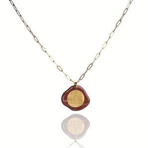 Kette in Trendfarbe Mocha Mousse mit organischem Anhänger